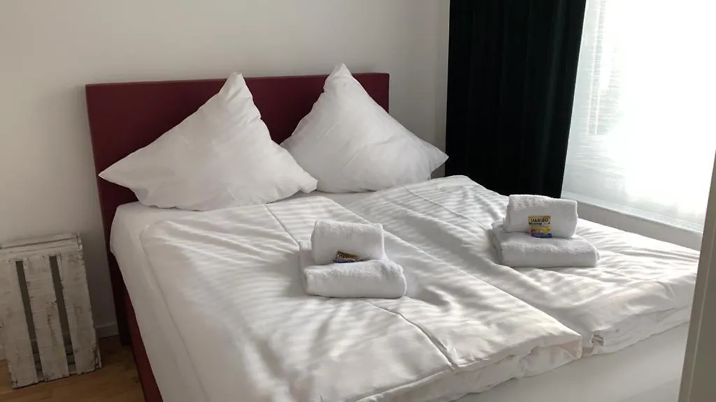 Smartlodge Hannover 0*,  Almanya